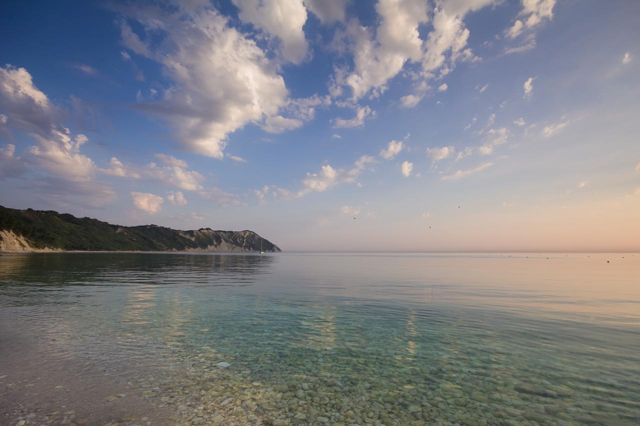 Seebay Hotel Ancona Dış mekan fotoğraf